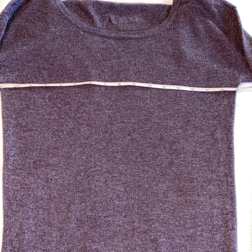 Athleta Basic Long Lightweight Long Sleeves Cashm… - image 3